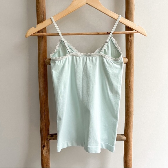 [guess] seamless stretch lace trim cami mint - Picture 2 of 5